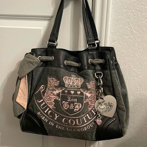 Women’s purse, grey n pink, bow on side, pockets inside and one outside on side